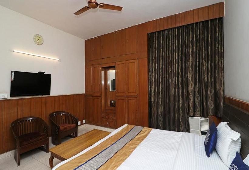 Hotel Oyo 10177 A Gulshan Continental 4