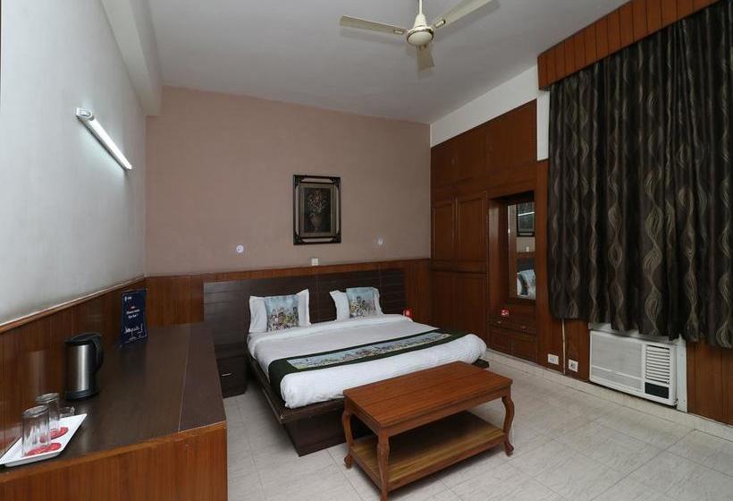 Hotel Oyo 10177 A Gulshan Continental 7