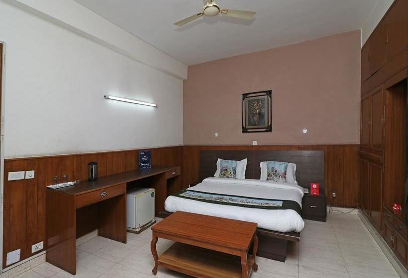 Hotel Oyo 10177 A Gulshan Continental 9