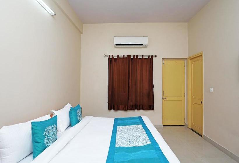 Oyo 10422 Hotel Udai Garh Palace 12