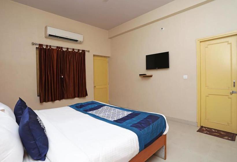 Oyo 10422 Hotel Udai Garh Palace 7