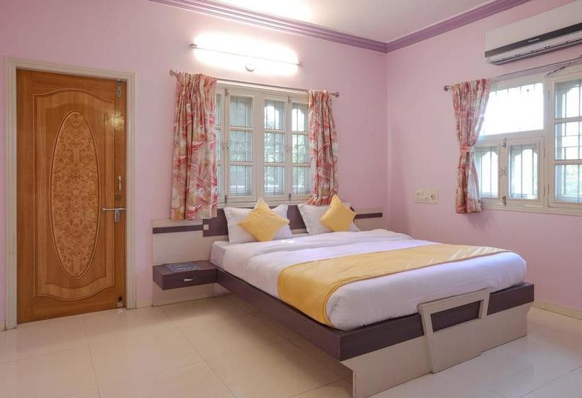 Hotel Oyo 10031 Wind Chimes Boutique Guest House 14