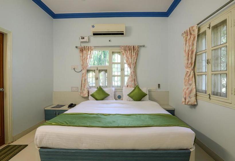 Hotel Oyo 10031 Wind Chimes Boutique Guest House 9