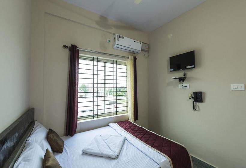 Oyo 9544 Hotel Crown Residency 3
