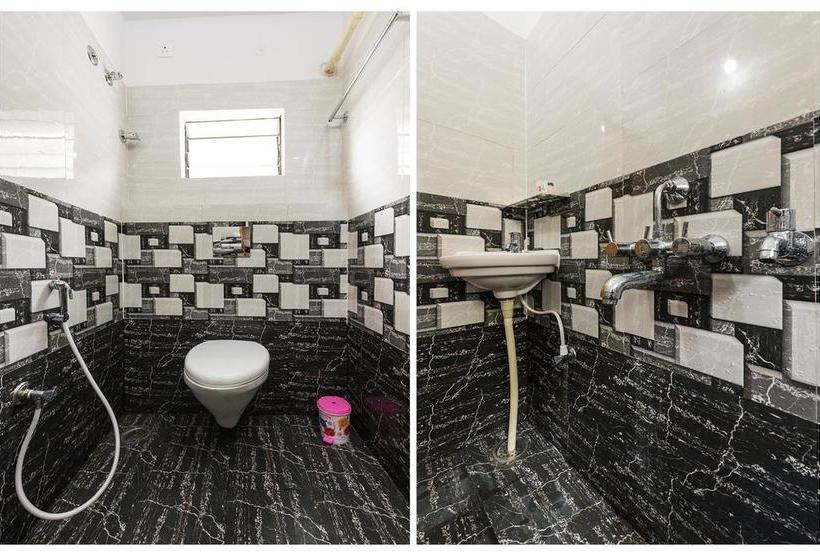 Oyo 9544 Hotel Crown Residency 7