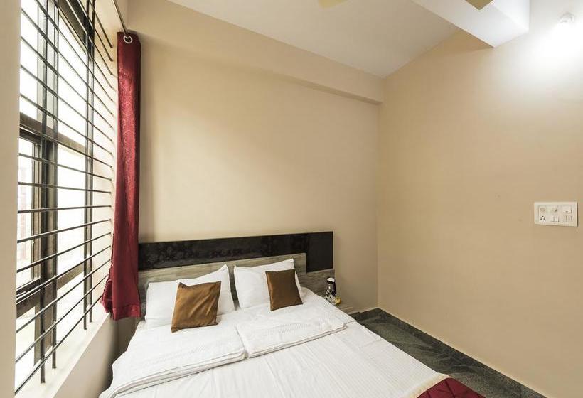 Oyo 9544 Hotel Crown Residency 8