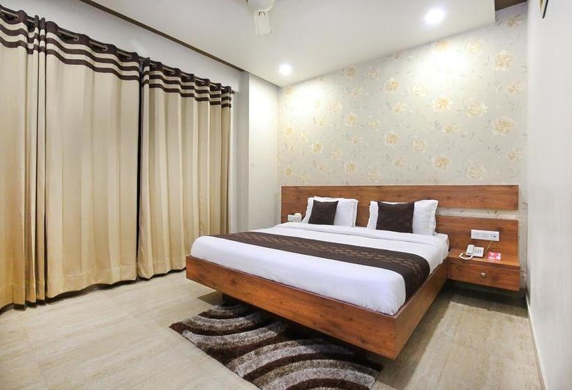 Oyo 10419 Gilco Green Motel Jalandhar Punjab