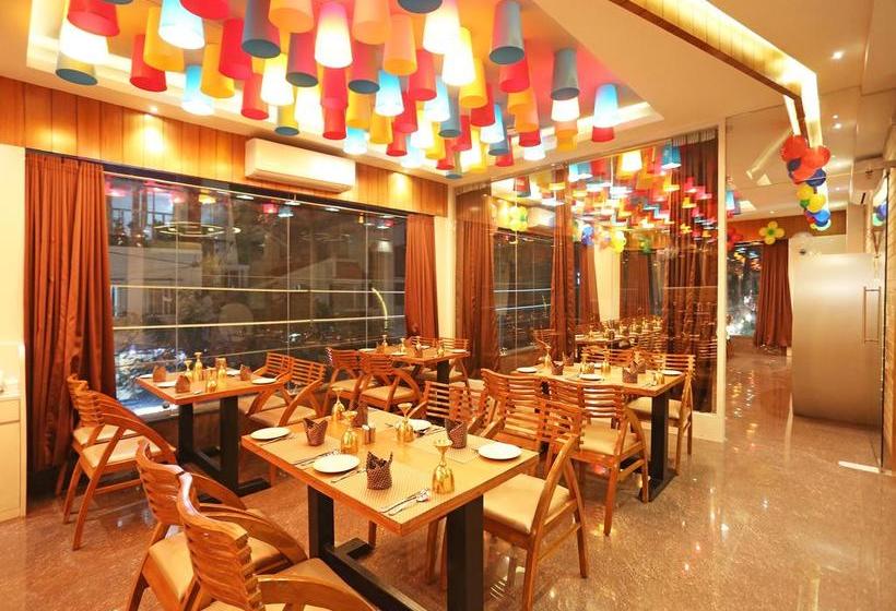 Oyo 10148 Hotel Paras Royal 11