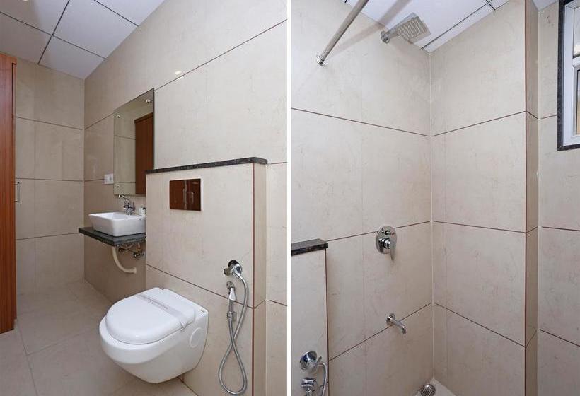 Oyo 10148 Hotel Paras Royal 18