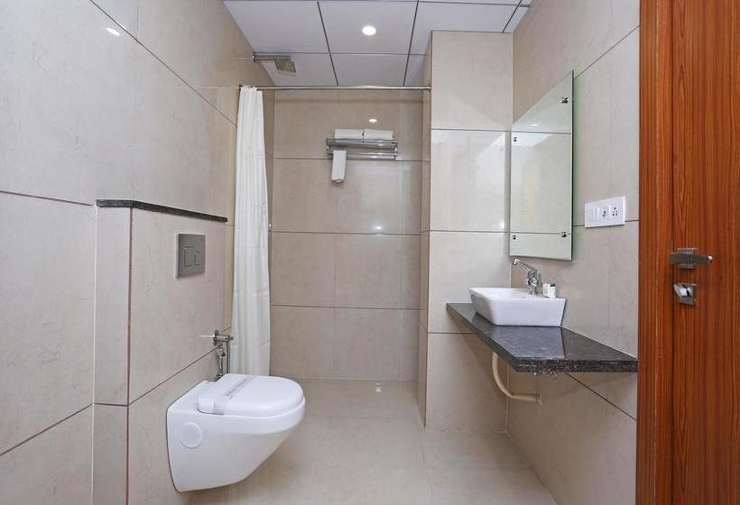 Oyo 10148 Hotel Paras Royal 19