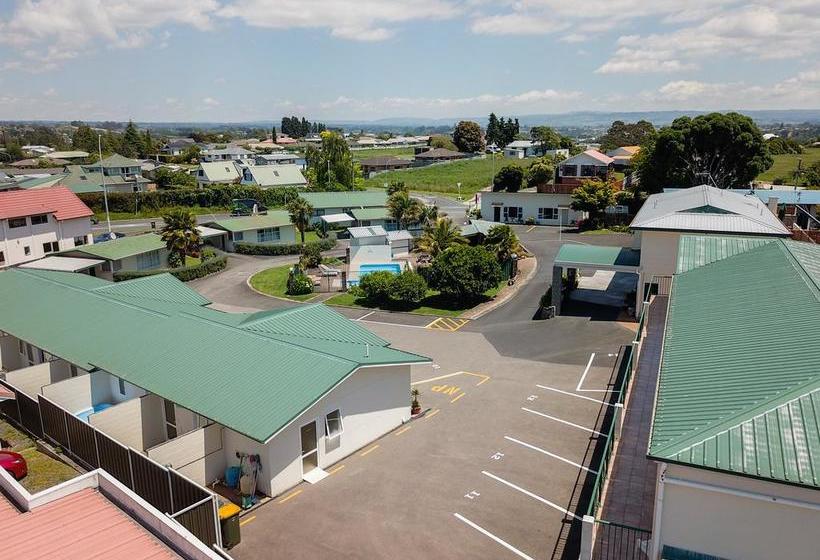 Cottage Park Thermal Motel 1