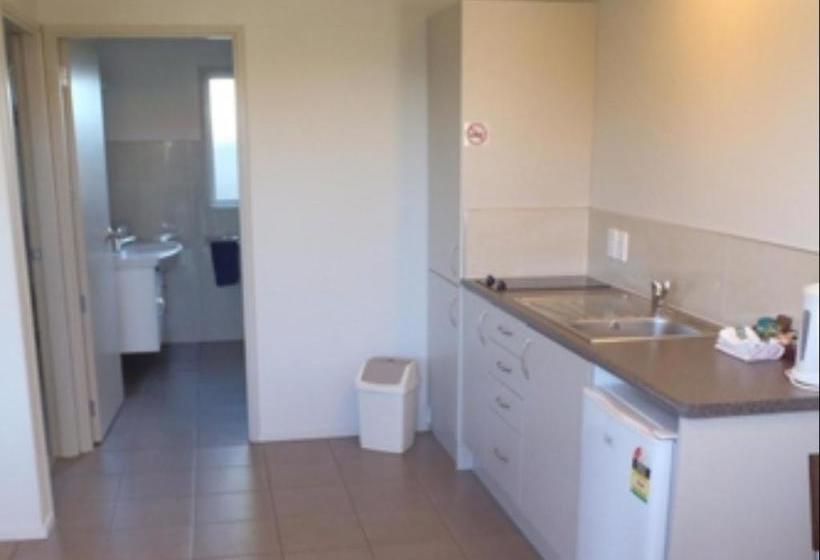 Cottage Park Thermal Motel 10