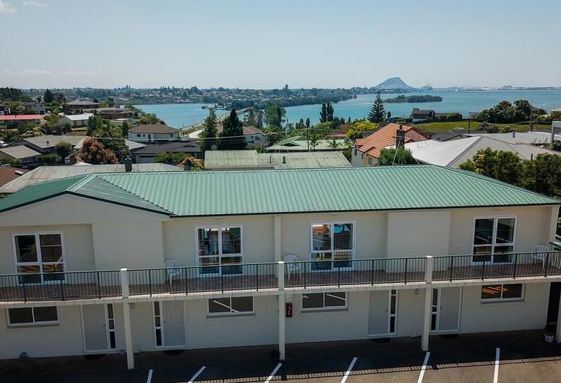 Cottage Park Thermal Motel 7