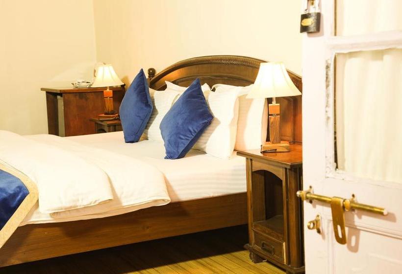 Hôtel Aamod Karma Vilas 14