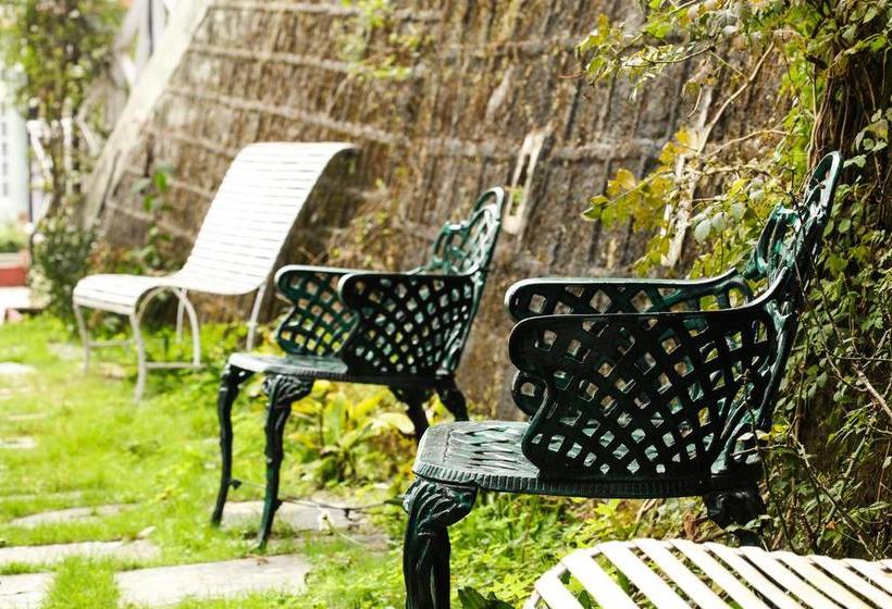 Hôtel Aamod Karma Vilas 8