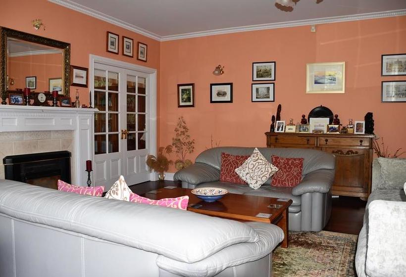 Bed and Breakfast Devenport Estate 8