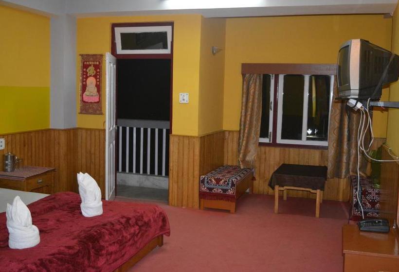 Hotel Dikiling Pelling 1