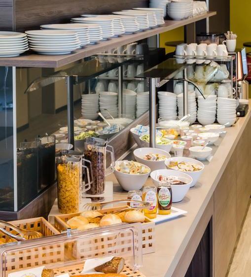 7 Days Premium Hotel Leipzig Airport 11