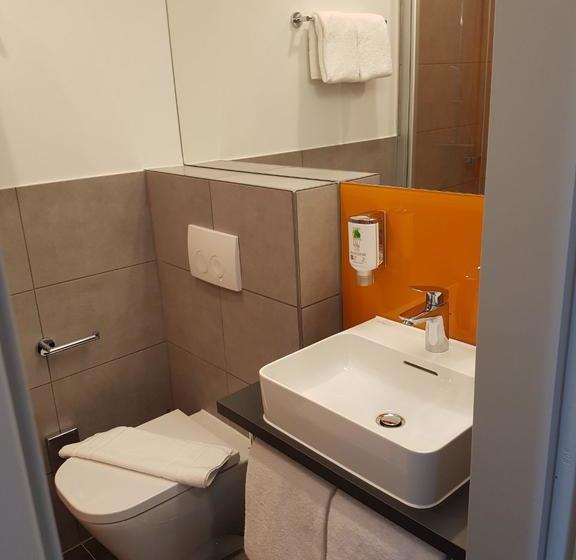 7 Days Premium Hotel Leipzig Airport 15