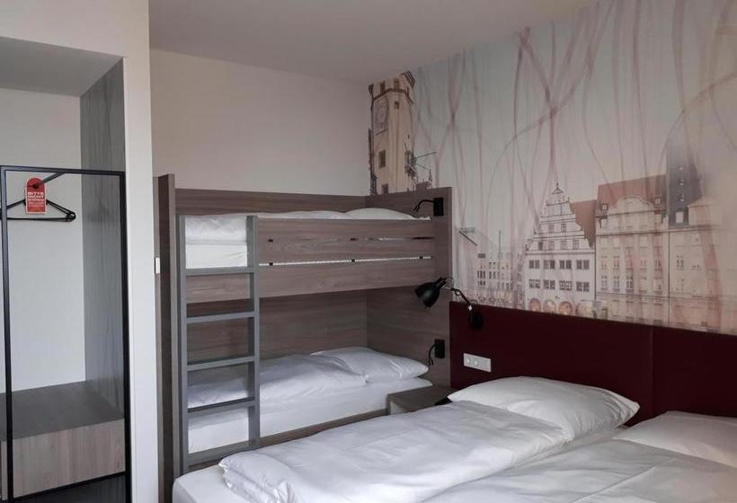 7 Days Premium Hotel Leipzig Airport 16