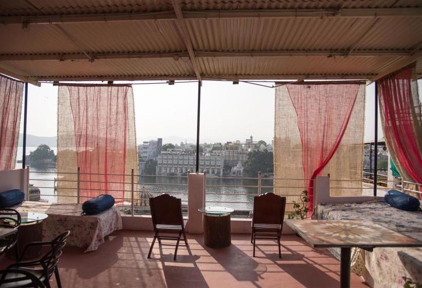 Hotel Oyo Home Heritage Near Gangaur Ghat 16