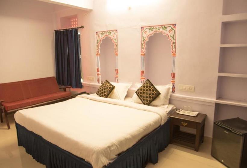 Hotel Oyo Home Heritage Near Gangaur Ghat 6