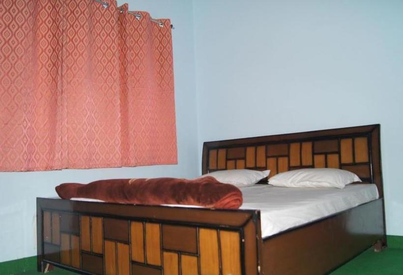 Hotel Dev Darshan 16