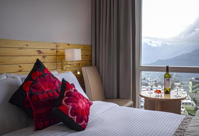 Hotel Stellar Dechen & Palmo 1