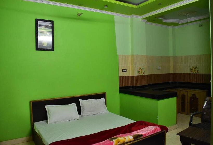 Hotel Rtc Guest House 12