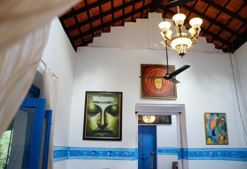 Woke Hostel Arpora 12