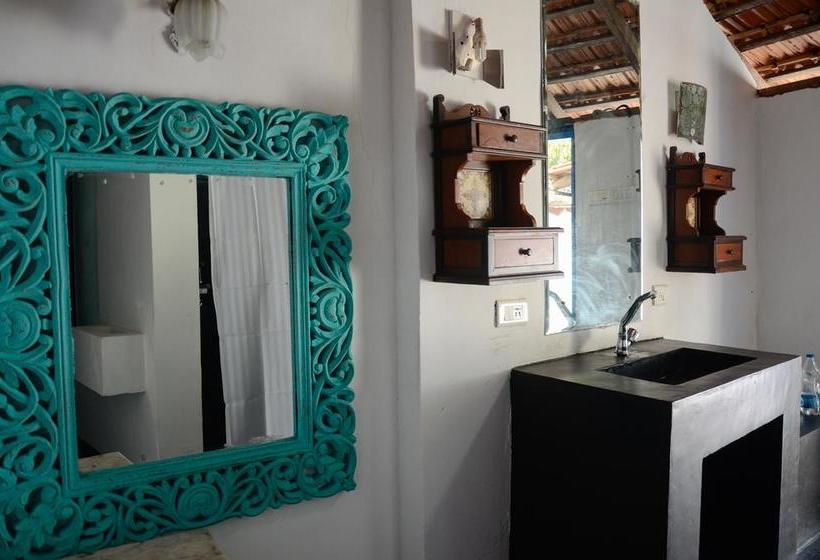 Woke Hostel Arpora 20