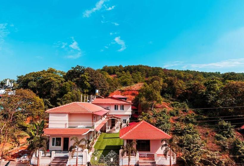 Hotel Oyo 10984 Lagom Comfort Anjuna Goa