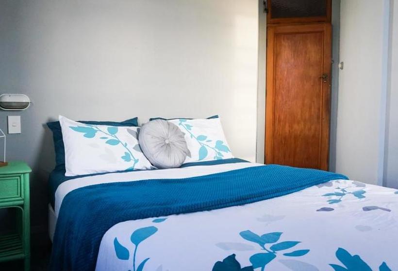 South Of The Barber Hostel 4