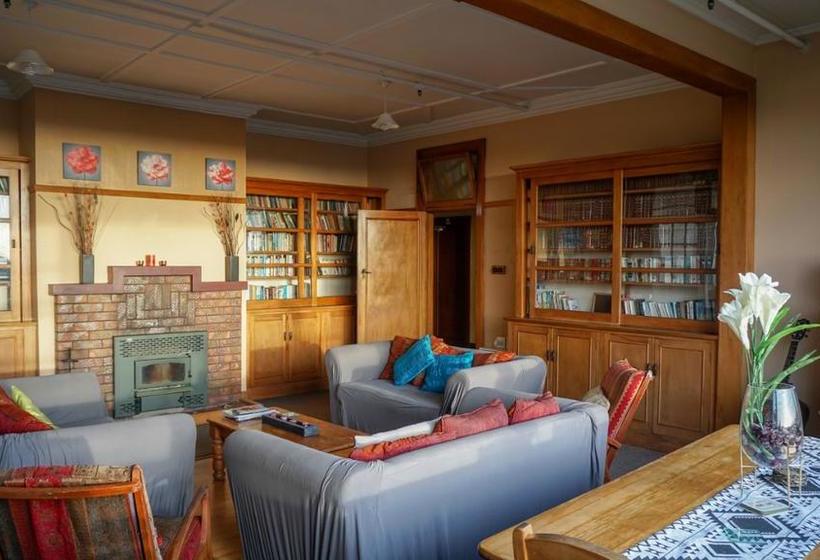 South Of The Barber Hostel 6