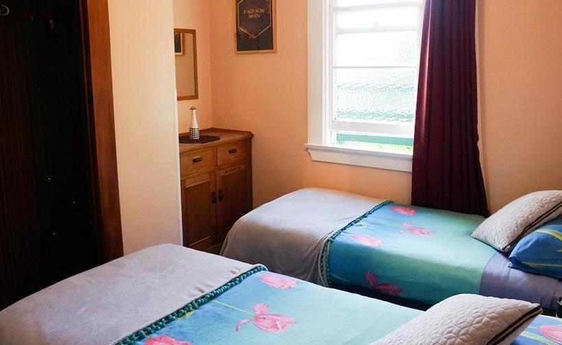 South Of The Barber Hostel 7