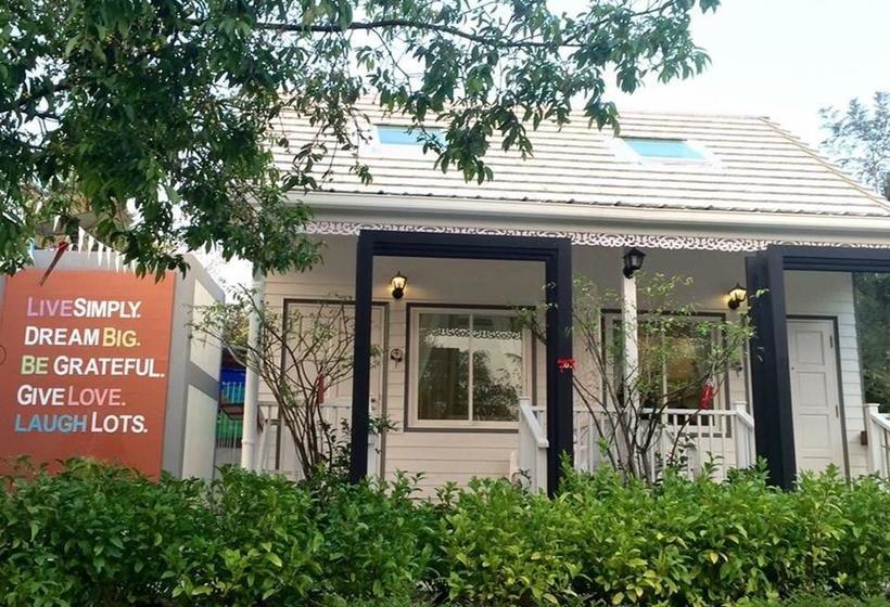 The White Village Ranong Resort 1