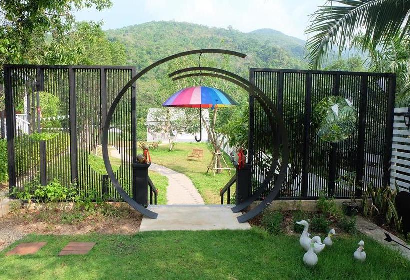 The White Village Ranong Resort 10