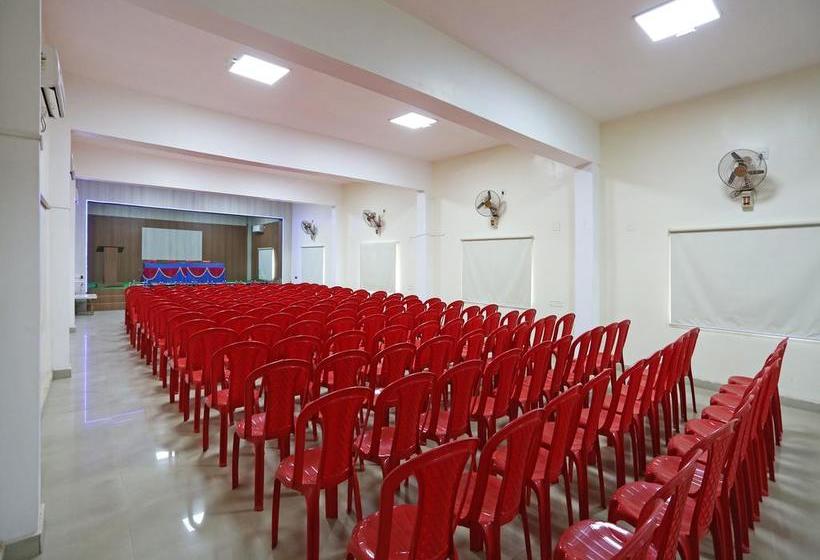 Oyo 10153 Hotel Paradise Convention 9