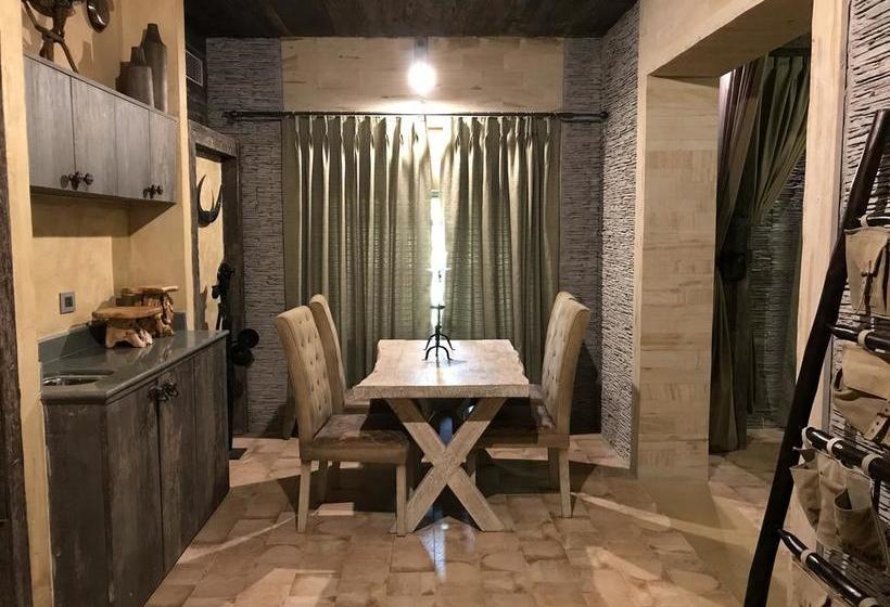 Hotel Pramod House Of Classics 10