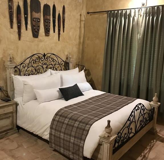 Hotel Pramod House Of Classics 9