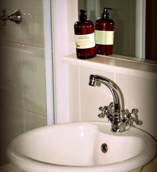 Bed and Breakfast @grace 20