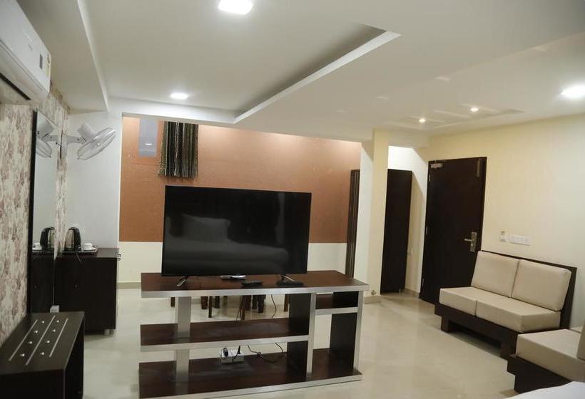 Hotel Pagoda Resorts Inn 5