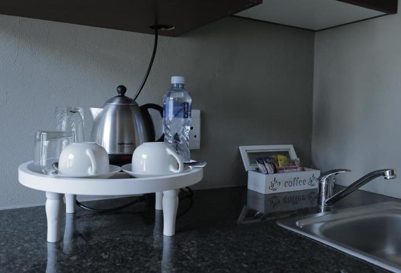 Bed and Breakfast Ledumo Lodge 6