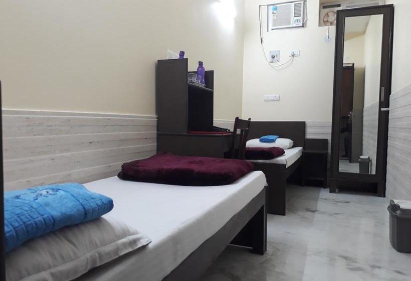 Red Squirrel Hostel 2