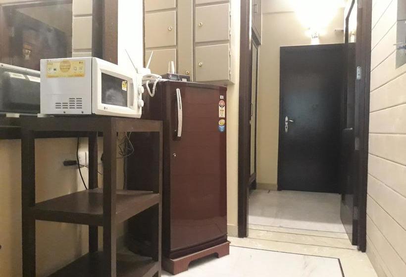 Red Squirrel Hostel 4