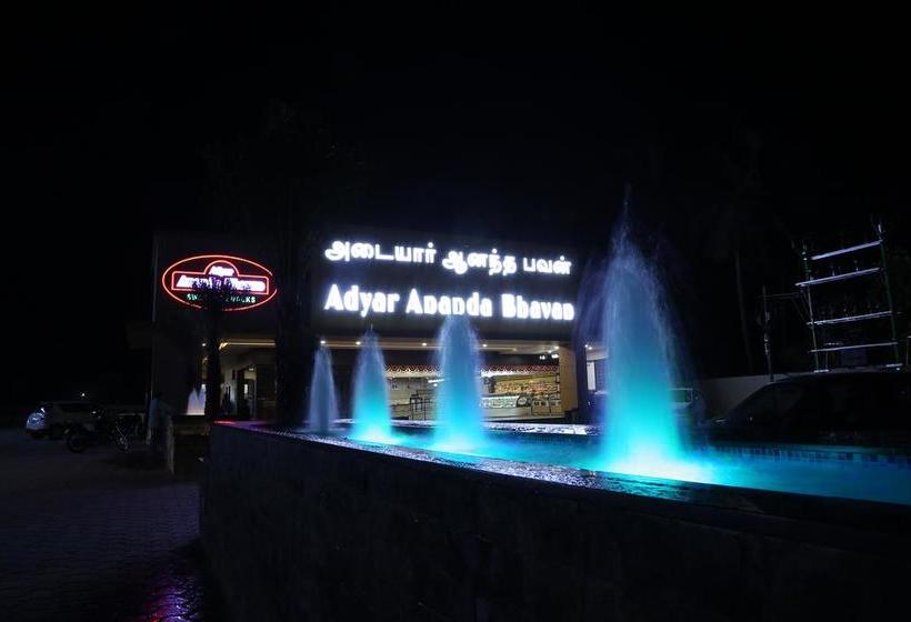 Hotel The Palm Residency 3