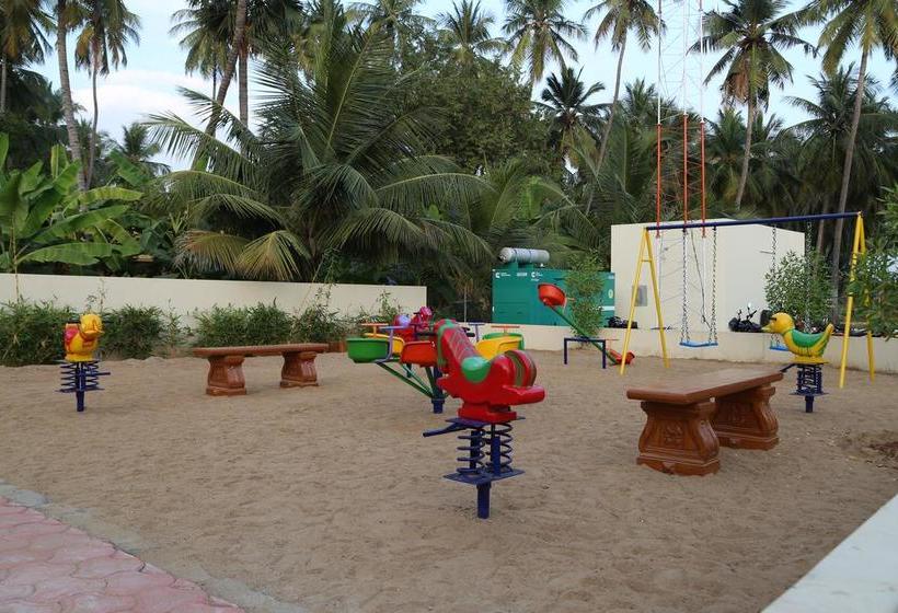 Hotel The Palm Residency 7