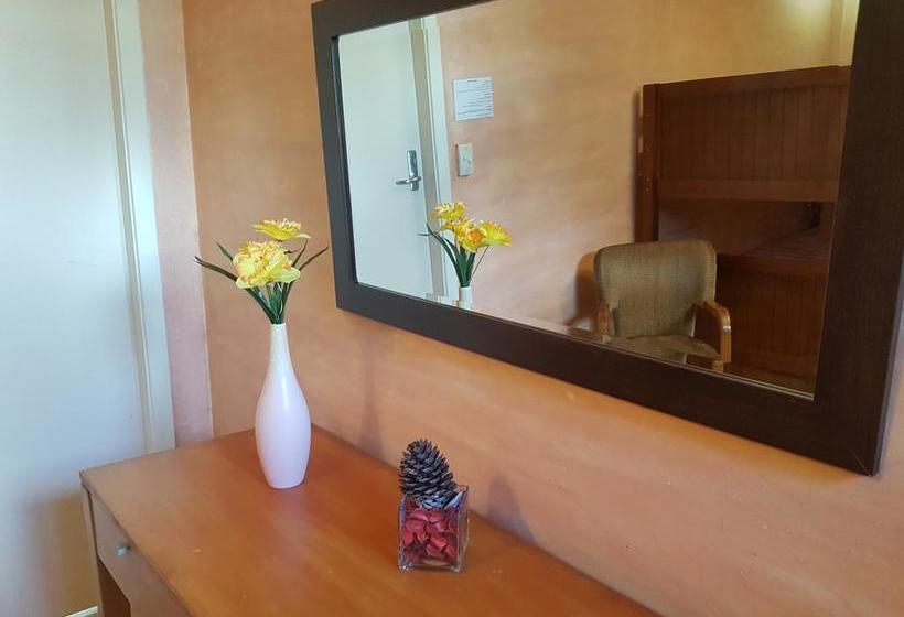 Hostel The Cell Block 4