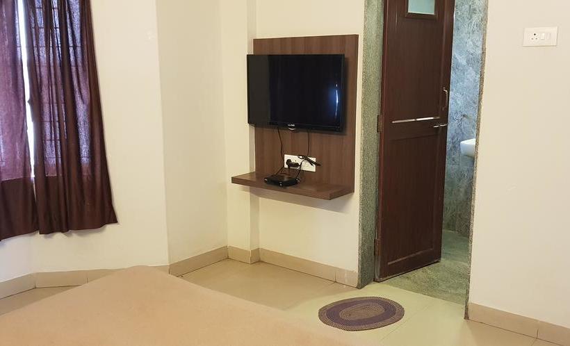 Hotel Bhagwati Lodging 4