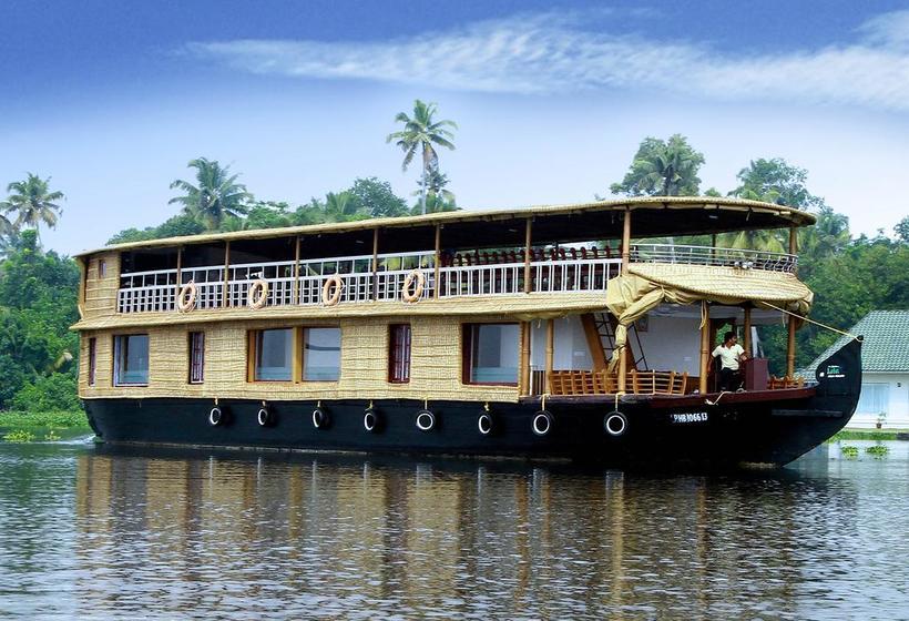 Resort Captains Boat House